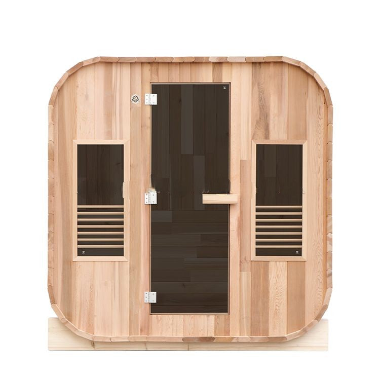 空間を引き締めるスクエア型の屋外サウナ