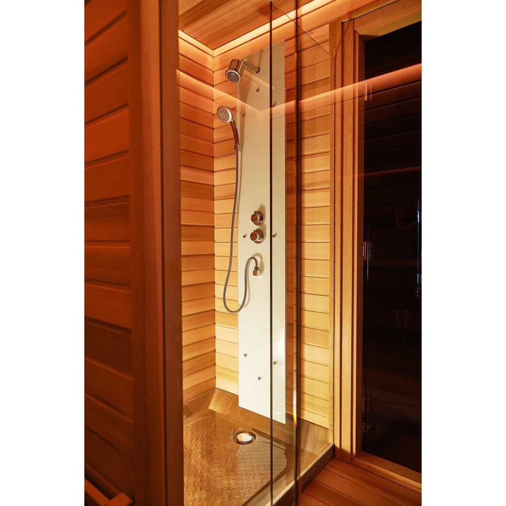 サウナ後のクールダウンに最適なシャワールームを完備
