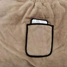 画像をギャラリービューアに読み込む, スマホや貴重品入れに便利なポケット付き