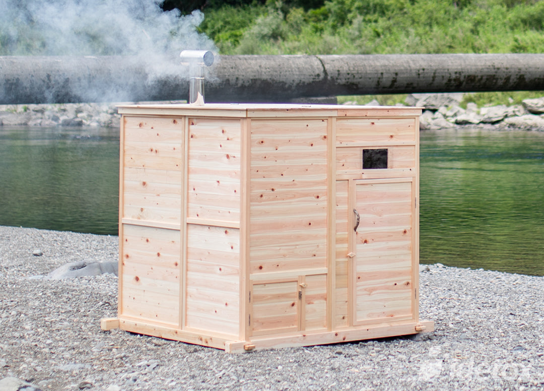 四万十ヒノキを使ったサウナ小屋を手作業で仕上げるOUCHI企画 idetox オンラインショップ