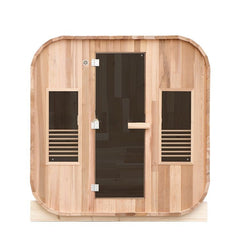 空間を引き締めるスクエア型の屋外サウナ