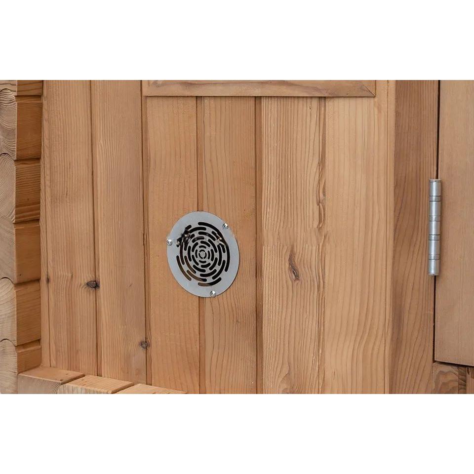 サウナ室に新鮮な空気を取り込む通気口も完備