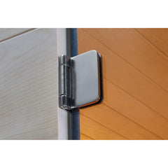 細かいデザインにもこだわったフラットなヒンジ