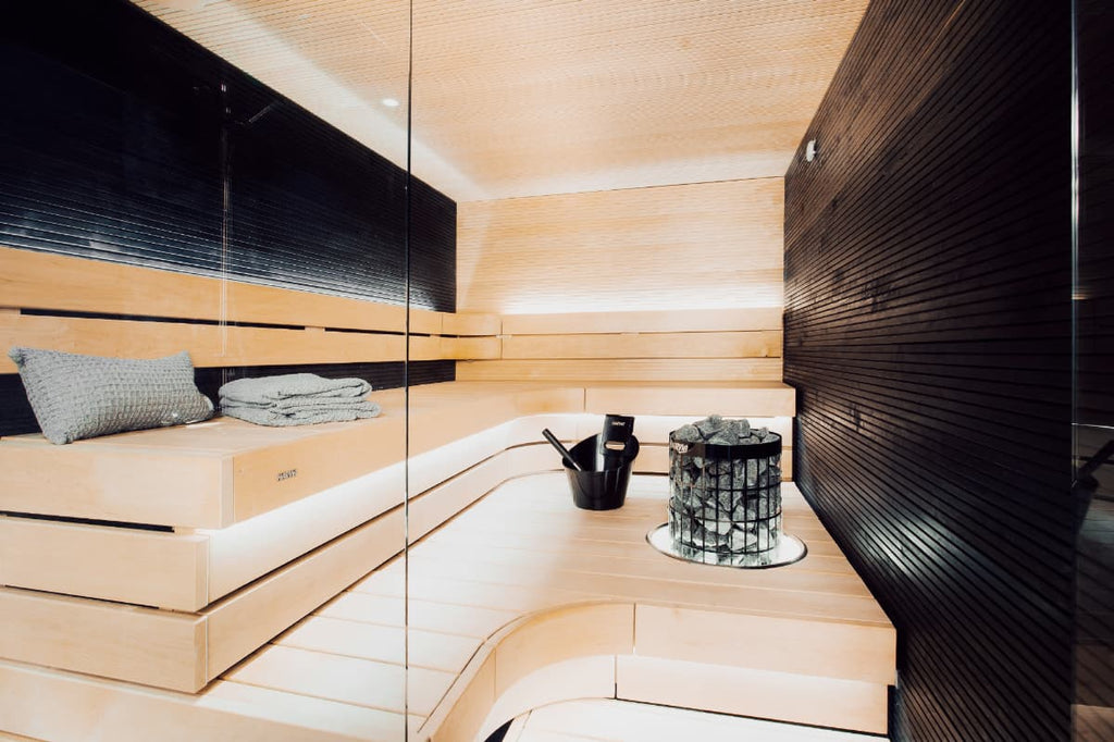 ブラックのアクセントで、シックで洗練されたモダンさを演出