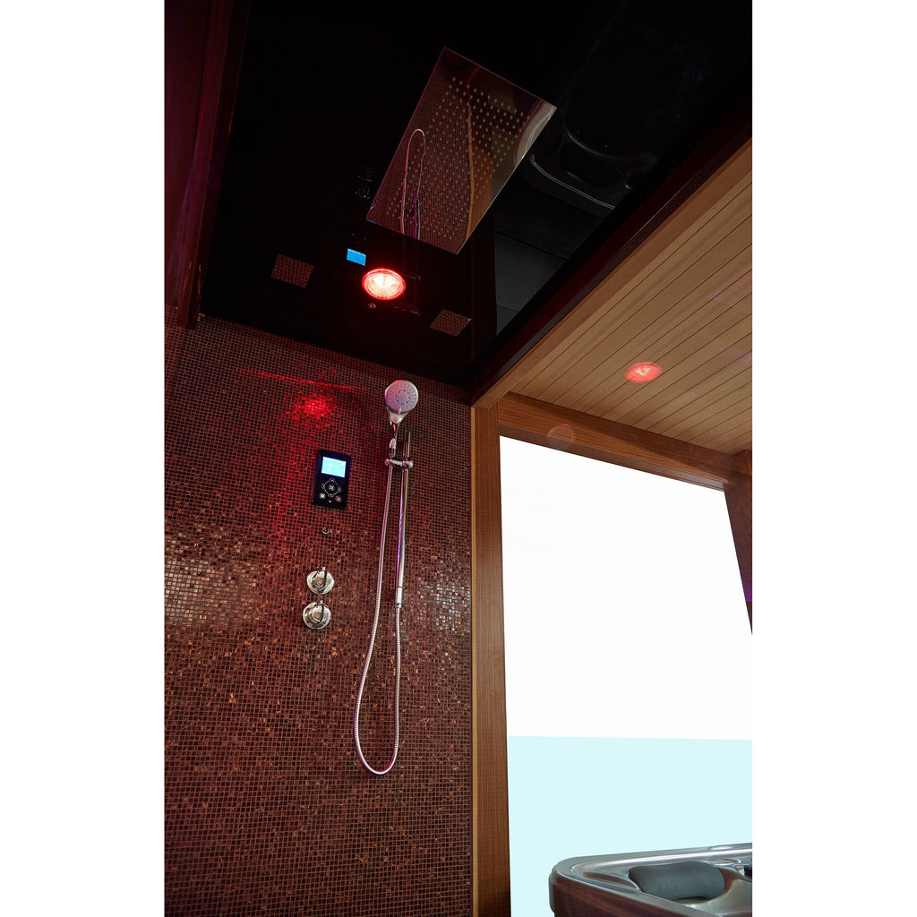 シャワーとジェットバスのスペースを完備