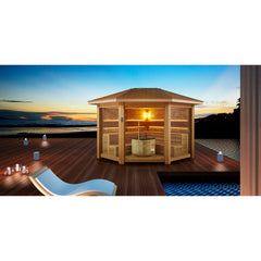 最大8人まで入れるフィンランド式の高級屋外サウナ