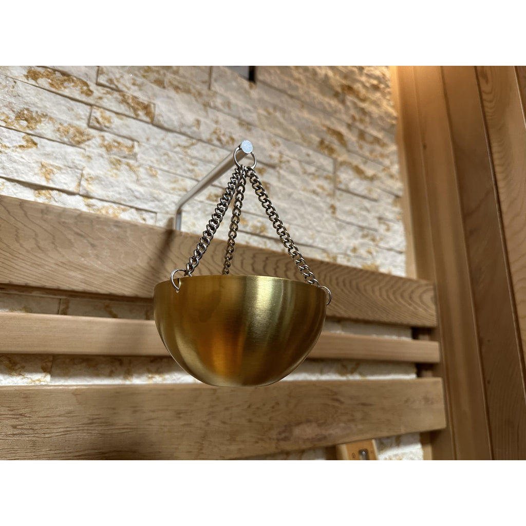 アロマオイルを入れれば、サウナがより上質なリラックス空間に