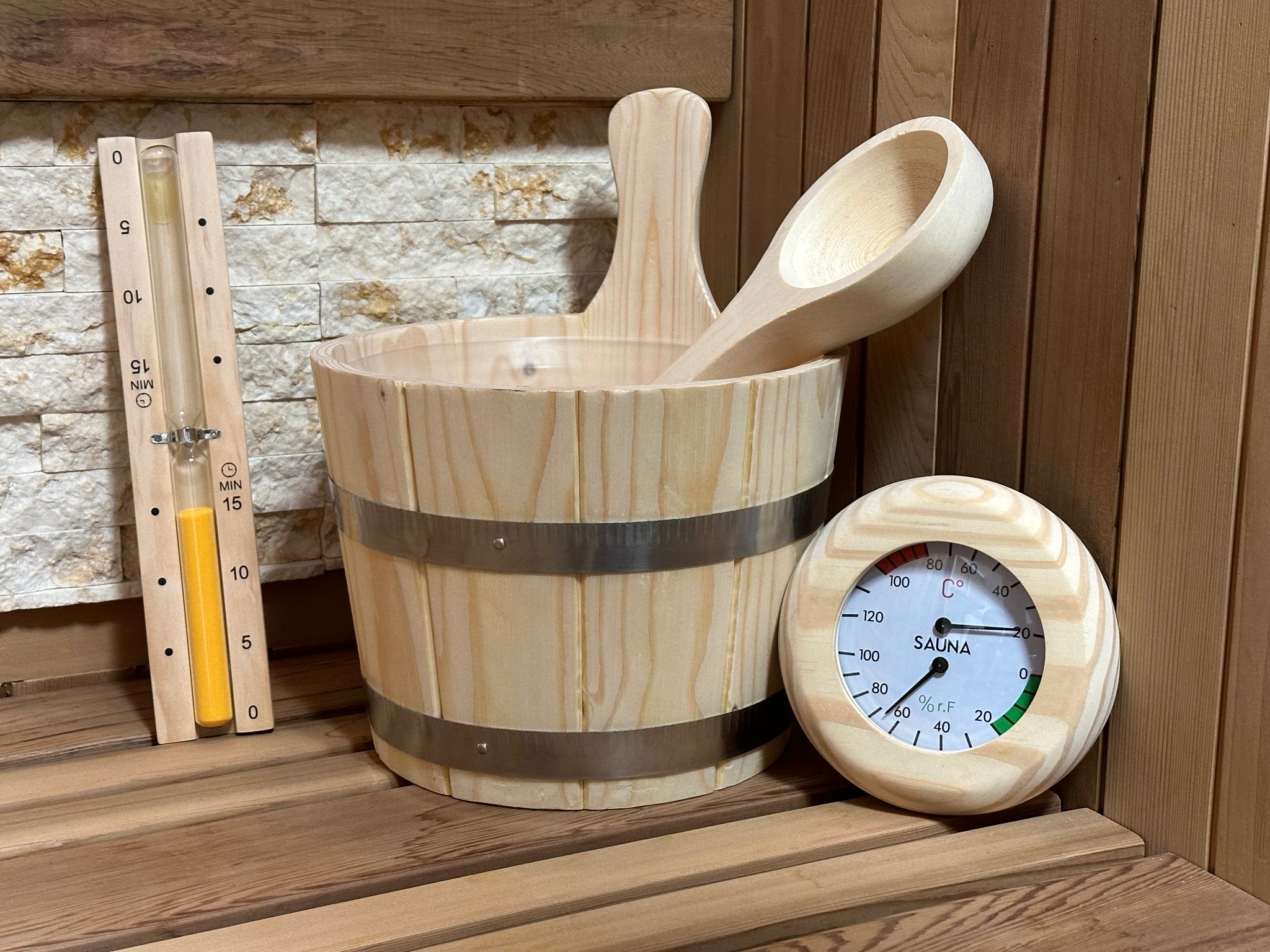 オシャレな天然木製サウナグッズ 温度計付き