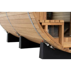 留め具でしっかりと固定した耐久性の高いバレルサウナ