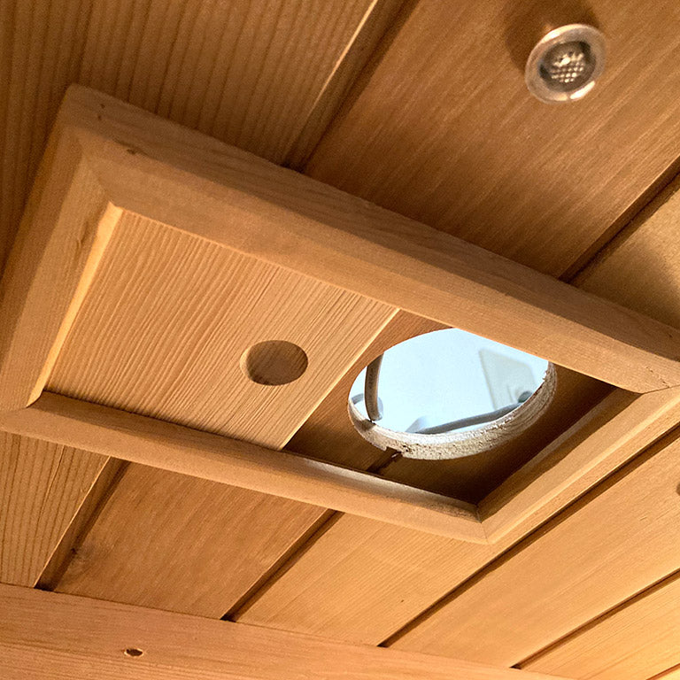 上部には新鮮な空気を入れるために不可欠な換気口