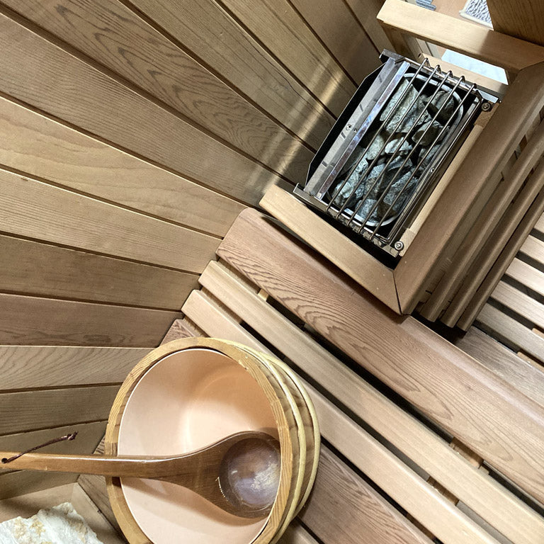 もちろんロウリュも対応！居心地のいい湿度にすることができます。