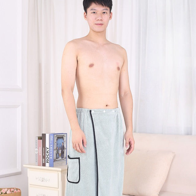 サウナ後の外気浴はもちろん、プールやジムでの着替えにも最適